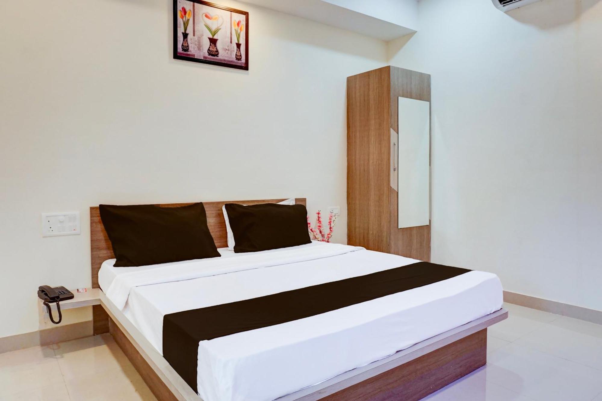Hotel O Atithi Executive Méribel Village Kültér fotó