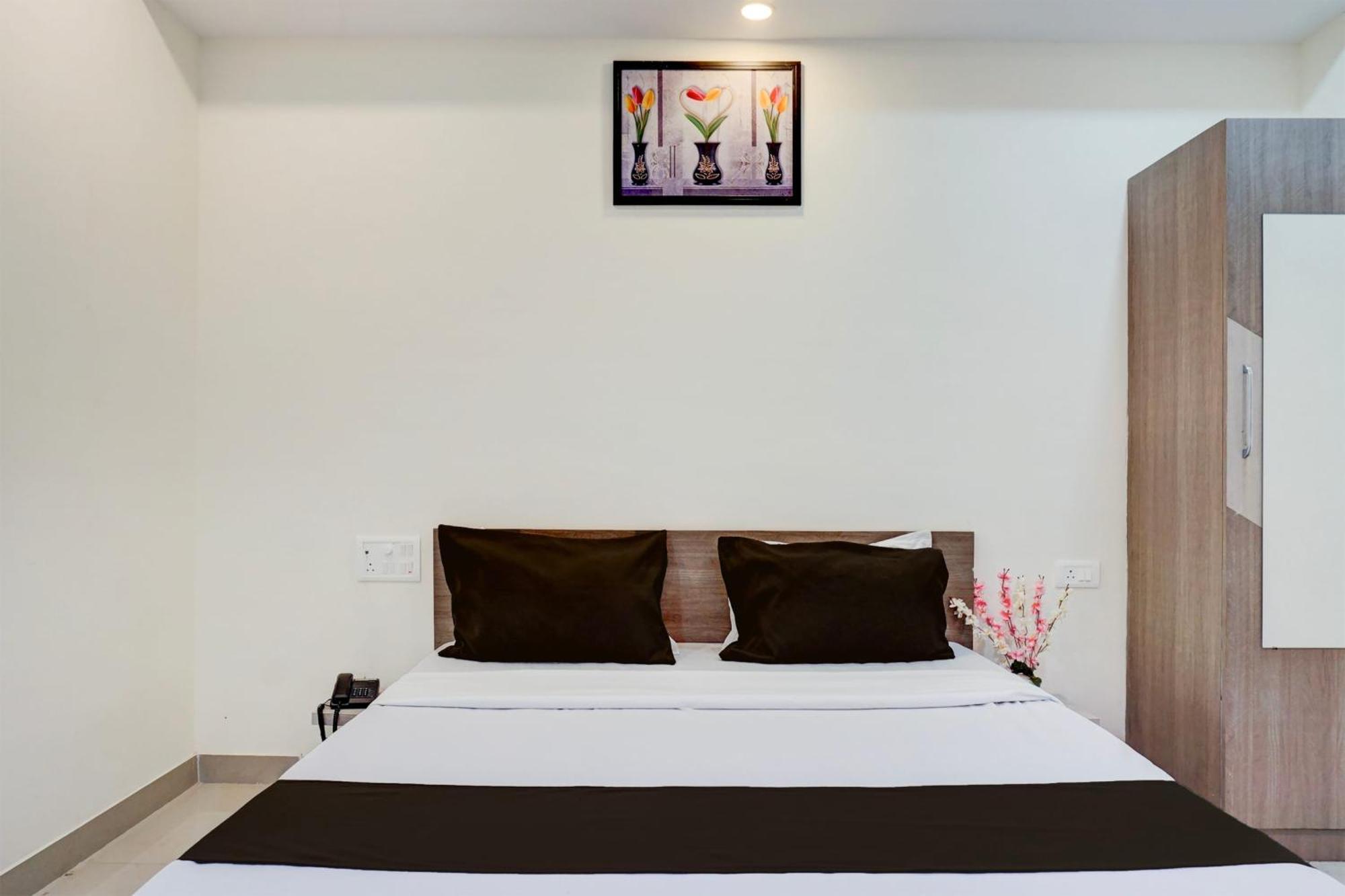 Hotel O Atithi Executive Méribel Village Kültér fotó